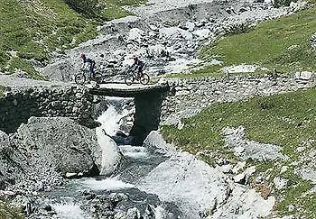 Vallechiara فندق بورمْيو